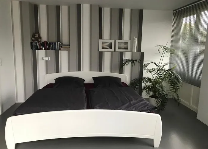 アパート Bechtel